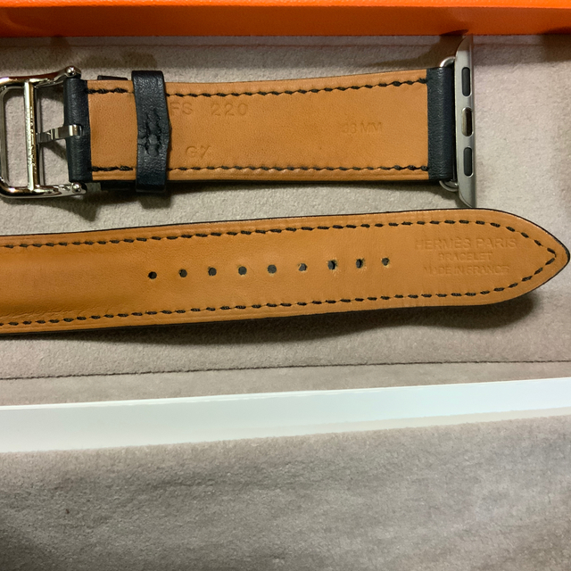 Hermes(エルメス)の(正規品) Apple Watch ドゥブルトゥール エルメス インディゴ メンズの時計(レザーベルト)の商品写真