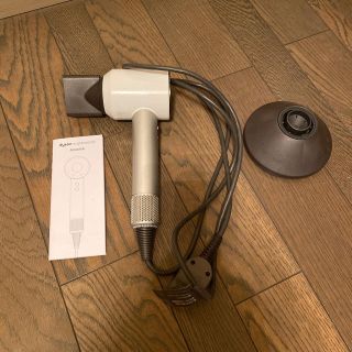 ダイソン(Dyson)のダイソン　ドライヤー(ドライヤー)