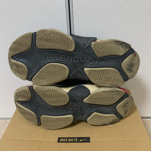 Balenciaga(バレンシアガ)のBALENCIDGA トリプルS メンズの靴/シューズ(スニーカー)の商品写真