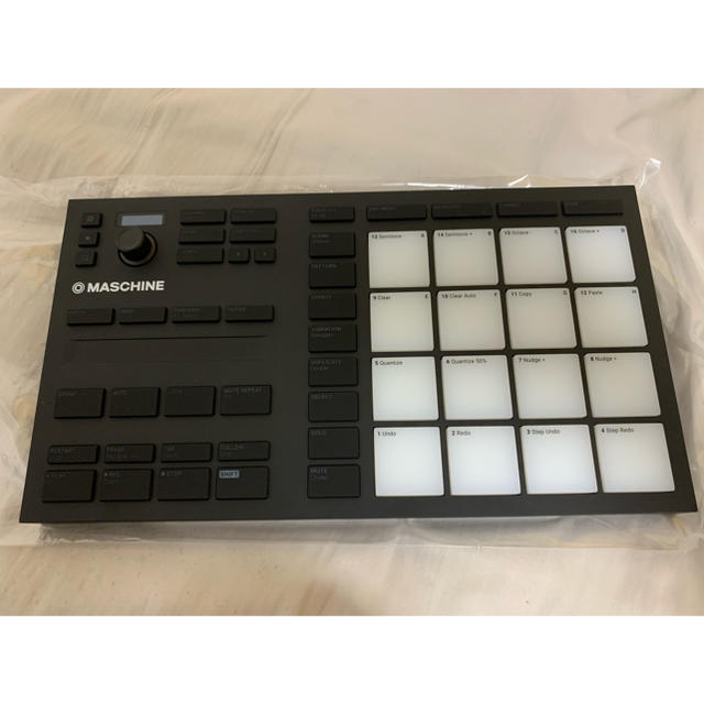 MASCHINE MIKRO MK3 / Native Instruments