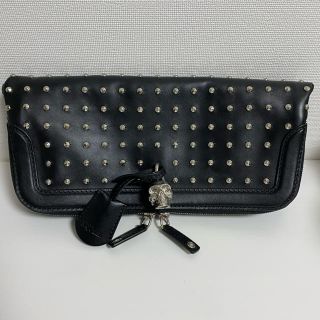 アレキサンダーマックイーン(Alexander McQueen)の【美品】アレキサンダーマックイーン　レザークラッチバッグ　スタッズ　スカル(クラッチバッグ)