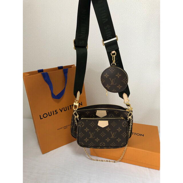 LOUIS VUITTON(ルイヴィトン)のルイヴィトン新品ミュルティ　ポシェット　アクセソワール カーキM44813 レディースのバッグ(ショルダーバッグ)の商品写真