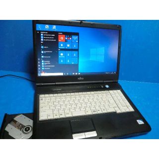 フジツウ(富士通)の★Win10/ 富士通FMV-LIFEBOOK  A540/C NO5★ (ノートPC)