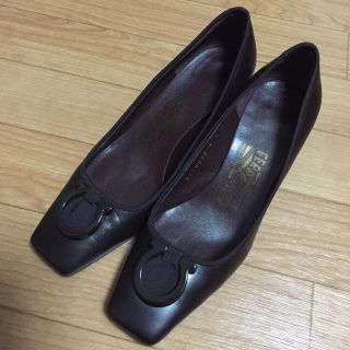 サルヴァトーレフェラガモ(Salvatore Ferragamo)のフェラガモ パンプス(ハイヒール/パンプス)