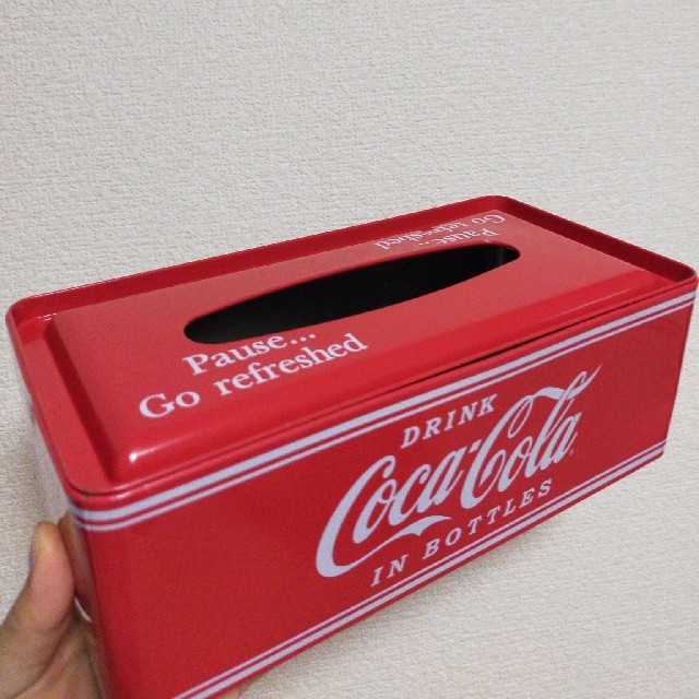 コカ・コーラ(コカコーラ)のコカ・コーラ　ティッシュボックスカバー インテリア/住まい/日用品のインテリア小物(ティッシュボックス)の商品写真