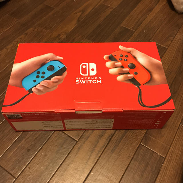 新型 Nintendo Switch ニンテンドースイッチ 本体のサムネイル