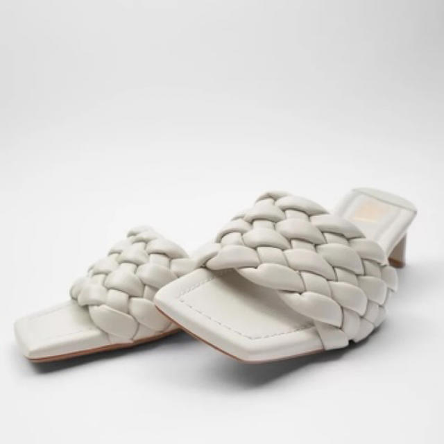 ZARA(ザラ)のZARAサンダル レディースの靴/シューズ(サンダル)の商品写真