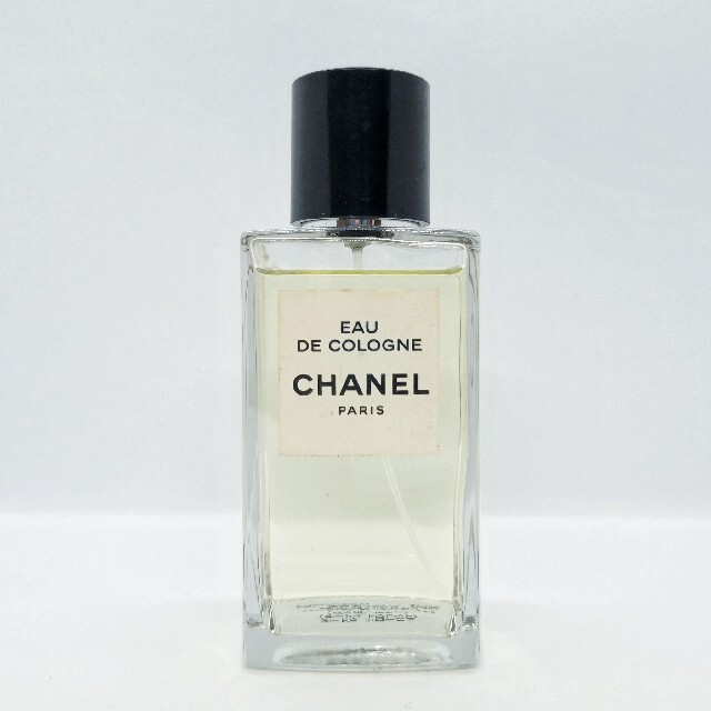 CHANEL(シャネル)の国内品　シャネル　レ ゼクスクルジフ　オードゥ コローニュ　200ml 香水 コスメ/美容の香水(ユニセックス)の商品写真