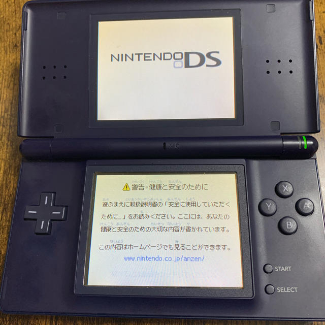 ニンテンドーDS(ニンテンドーDS)の任天堂Nintendo ds lite 本体＋ソフト6本セット エンタメ/ホビーのゲームソフト/ゲーム機本体(携帯用ゲーム機本体)の商品写真