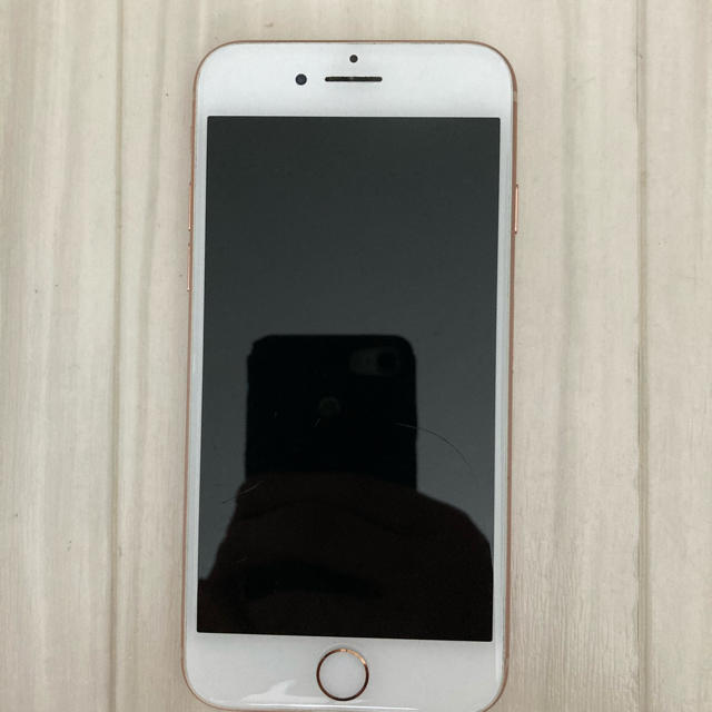 iPhone 8 Gold 64 GB docomoスマートフォン本体