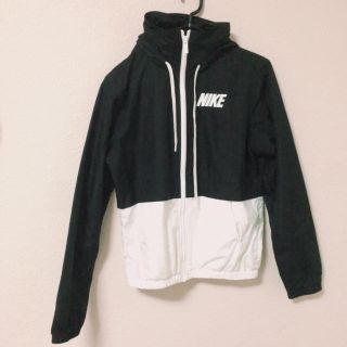 ナイキ(NIKE)の一ヶ月限定全品1000円sale(ナイロンジャケット)