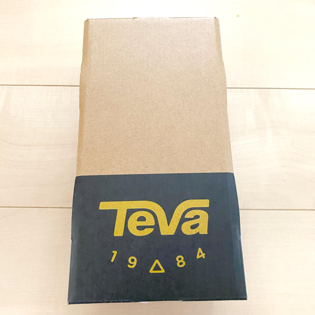 Teva(テバ)のタイムセール‼︎新品未使用Teva サンダル　INFINITY レディースの靴/シューズ(サンダル)の商品写真