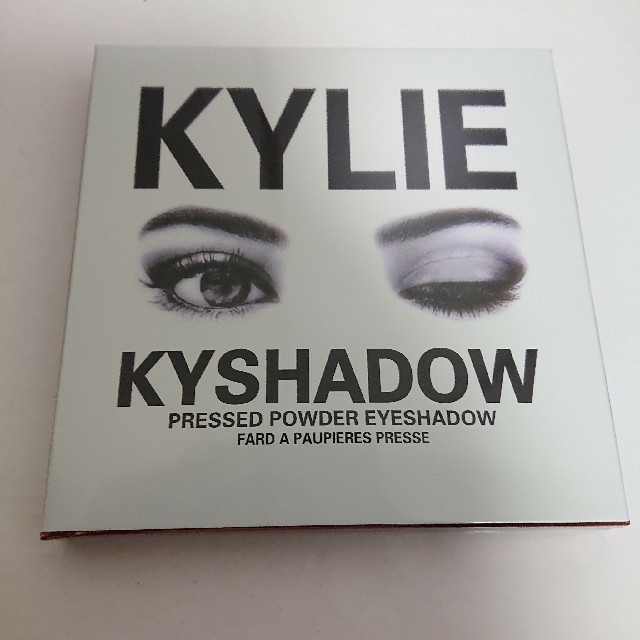 Kylie Cosmetics(カイリーコスメティックス)の新品 カイリーコスメティックス ザブロンズパレット コスメ/美容のベースメイク/化粧品(アイシャドウ)の商品写真