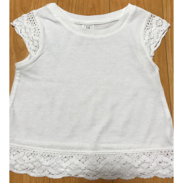 babyGAP(ベビーギャップ)のbaby GAPTシャツ 、18-24month（90） キッズ/ベビー/マタニティのキッズ服女の子用(90cm~)(Tシャツ/カットソー)の商品写真
