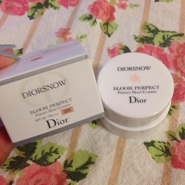 Dior(ディオール)のDior クッションファンデ コスメ/美容のベースメイク/化粧品(ファンデーション)の商品写真