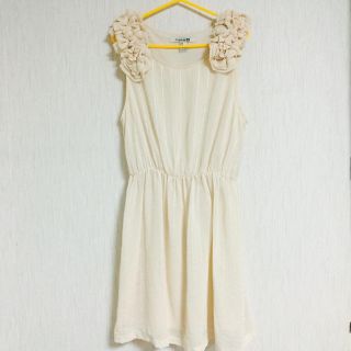 フォーエバートゥエンティーワン(FOREVER 21)のFOREVER21春ワンピ☆ドレス美品(ひざ丈ワンピース)