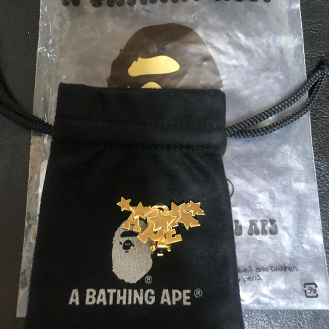 A BATHING APE(アベイシングエイプ)のA BATHING APE STA EARRING 正規品 メンズのアクセサリー(その他)の商品写真