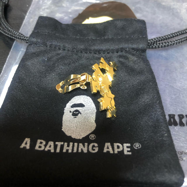 A BATHING APE(アベイシングエイプ)のA BATHING APE STA EARRING 正規品 メンズのアクセサリー(その他)の商品写真