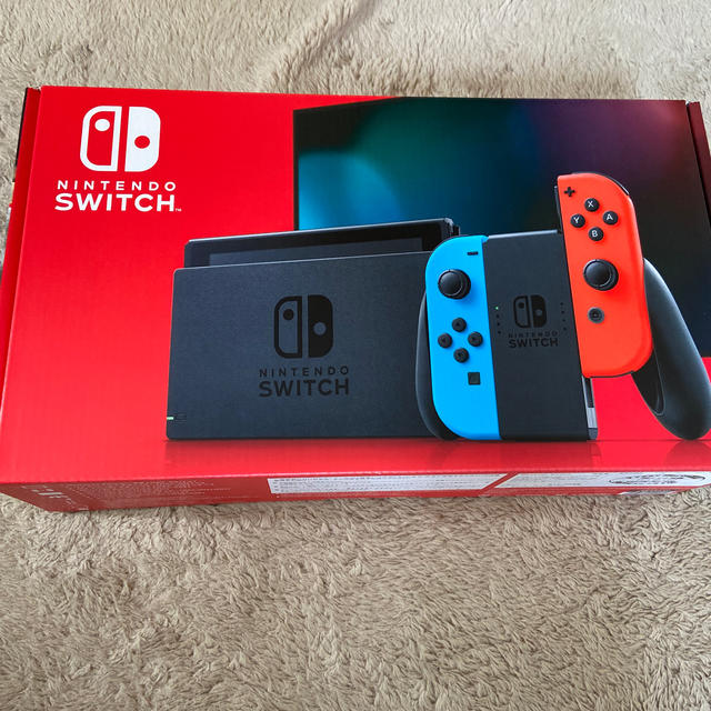 任天堂　Nintendo Switch 本体　新品未開封保証一年