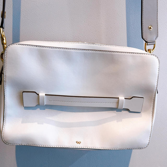 ANYA HINDMARCH ショルダーバックレディース