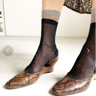 アメリヴィンテージ(Ameri VINTAGE)のAMERI 完売 SHEER GLITTER PAIR SOCKS(ソックス)