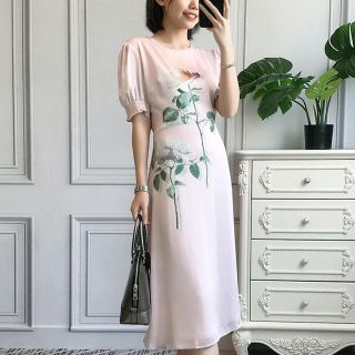 テッドベイカー(TED BAKER)の❤️ ★【新作】Ted Baker 花柄ピンクワンピース　2色 新品(ひざ丈ワンピース)