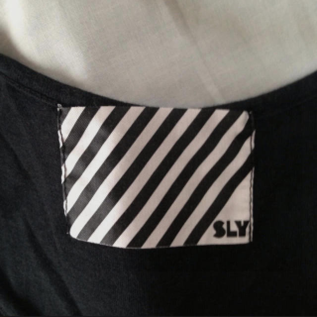 SLY(スライ)のSLY 箔ロングキャミ レディースのトップス(Tシャツ(半袖/袖なし))の商品写真