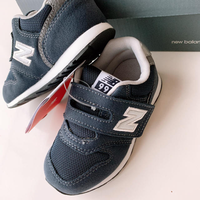 New Balance(ニューバランス)の16.0 新品 ニューバランス スニーカー 996 ネイビー キッズ キッズ/ベビー/マタニティのキッズ靴/シューズ(15cm~)(スニーカー)の商品写真