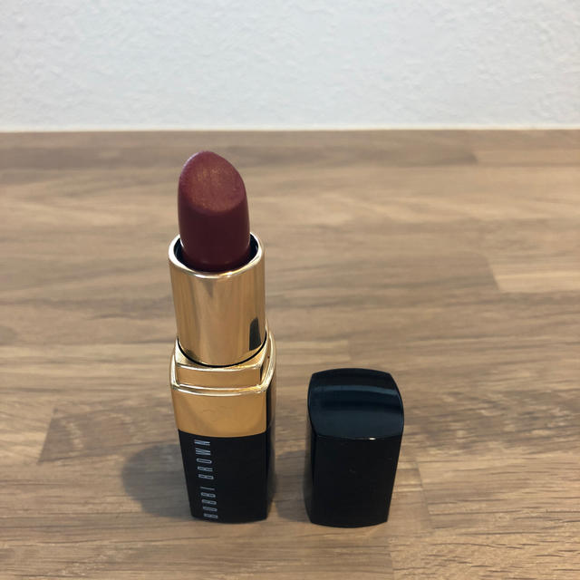 BOBBI BROWN(ボビイブラウン)のボビイ　ブラウン　リップ　バーントレッド　 コスメ/美容のベースメイク/化粧品(口紅)の商品写真