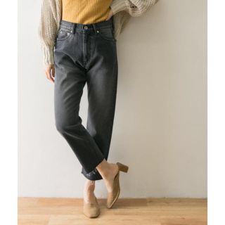 アーバンリサーチ(URBAN RESEARCH)のスリムストレートデニムパンツ アーバンリサーチ 新品 タグ付き(デニム/ジーンズ)