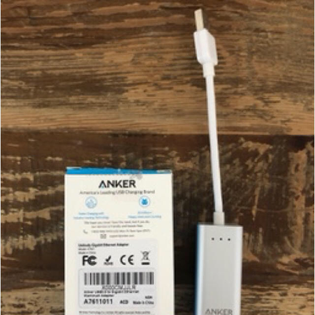 【お値下中】Anker アルミニウムユニボディ ハブ USB アダプタ  スマホ/家電/カメラのPC/タブレット(PC周辺機器)の商品写真