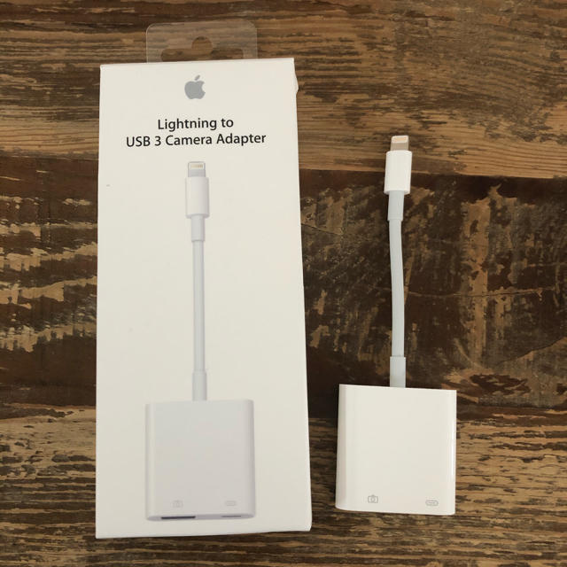 Apple(アップル)のApple Lightning to USB 3 Camera Adapter スマホ/家電/カメラのPC/タブレット(PC周辺機器)の商品写真