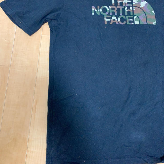 THE NORTH FACE(ザノースフェイス)のザノースフェイス　Tシャツ　ハーフロゴティー　カモロゴティー　ノースフェイス メンズのトップス(Tシャツ/カットソー(半袖/袖なし))の商品写真