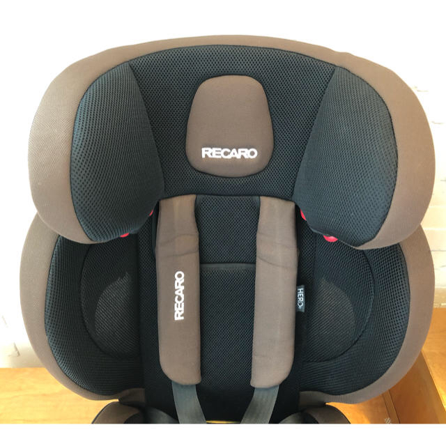 RECARO(レカロ)のレカロ　ジュニアシート　 キッズ/ベビー/マタニティの外出/移動用品(自動車用チャイルドシート本体)の商品写真