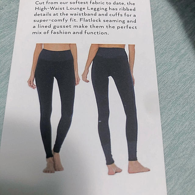 lululemon(ルルレモン)のalo yoga レギンスS 新品未使用  レディースのレッグウェア(レギンス/スパッツ)の商品写真