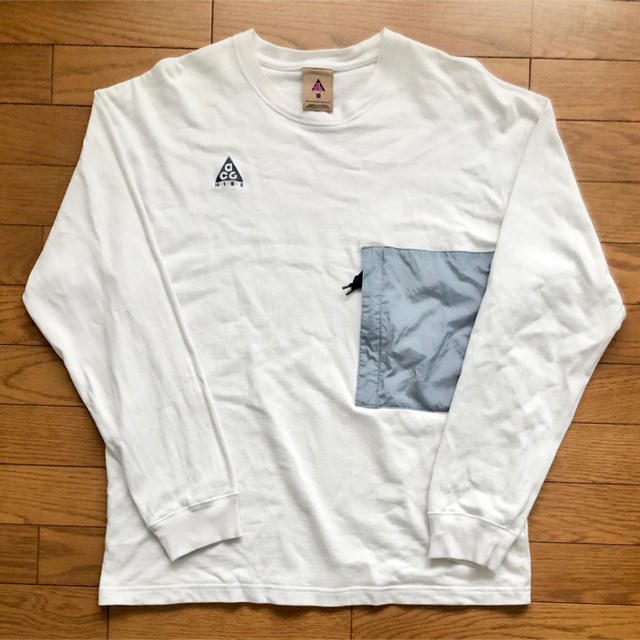NIKE(ナイキ)のnike  acg ロンTM ナイキ Tシャツ メンズのトップス(Tシャツ/カットソー(七分/長袖))の商品写真