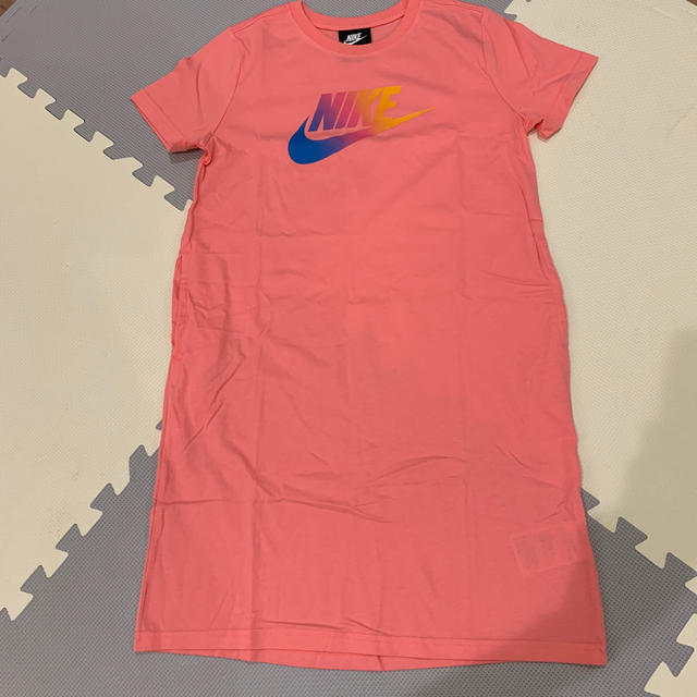 NIKE(ナイキ)の値下げ　NIKE ナイキ　ワンピース　Lサイズ キッズ/ベビー/マタニティのキッズ服女の子用(90cm~)(ワンピース)の商品写真