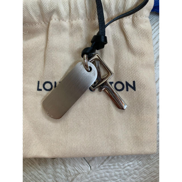 LOUIS VUITTON(ルイヴィトン)の美品  ルイヴィトン メンズネックレス メンズのアクセサリー(ネックレス)の商品写真