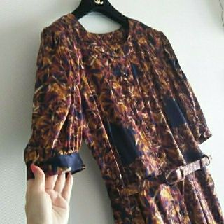 アーデム(Erdem)の最終価格♪【Erdem】シルクサテン☆ワンピース(ひざ丈ワンピース)