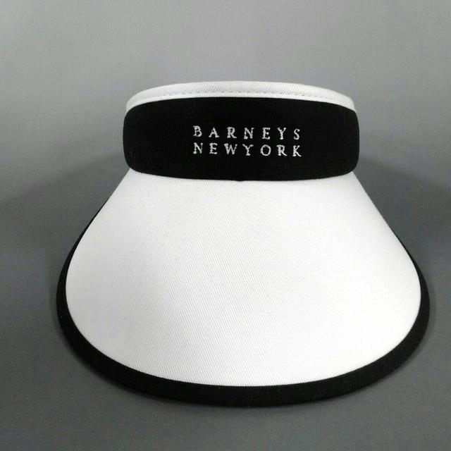 BARNEYS NEW YORK(バーニーズニューヨーク)のバーニーズ サンバイザー F美品  GOLF レディースの帽子(その他)の商品写真