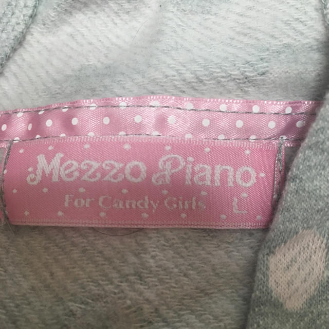 mezzo piano junior(メゾピアノジュニア)の水玉パーカー レディースのトップス(パーカー)の商品写真