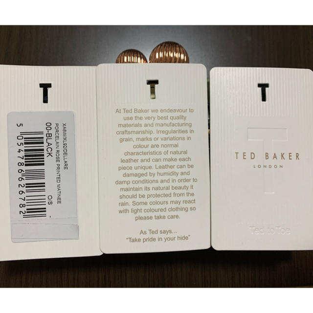 TED BAKER(テッドベイカー)のTED BAKER  ポーセリンローズ レディースのファッション小物(財布)の商品写真