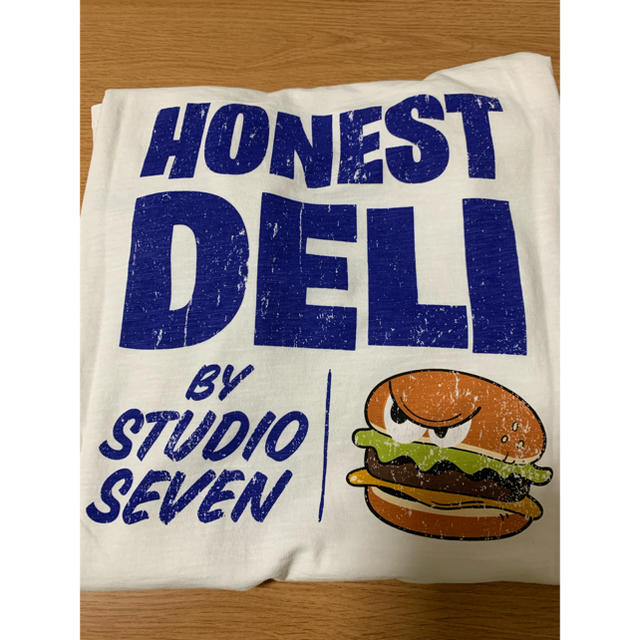 GU(ジーユー)の【新品★送料込み‼️】コットンビックT STUDIO SEVEN ホワイト　Ｌ メンズのトップス(Tシャツ/カットソー(半袖/袖なし))の商品写真