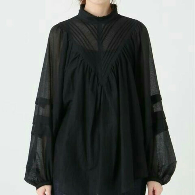 IENA LA BOUCLE スタンドカラータックブラウス 1
