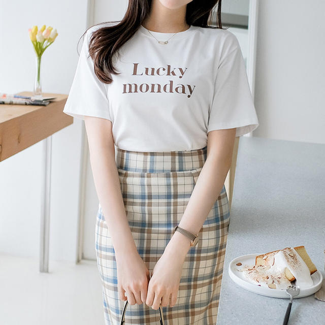 ロゴ Tシャツ 韓国 レディースのトップス(Tシャツ(半袖/袖なし))の商品写真