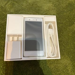 ラクテン(Rakuten)のRakuten  mini WHITE C330(スマートフォン本体)