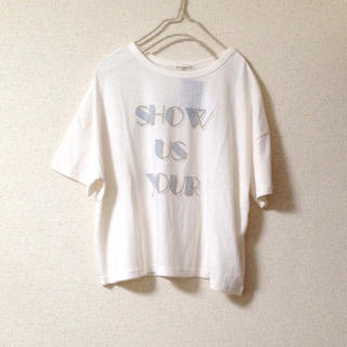 ダブルクローゼット(w closet)の新品♡wcloset♡英字ロゴTシャツ白(Tシャツ(半袖/袖なし))