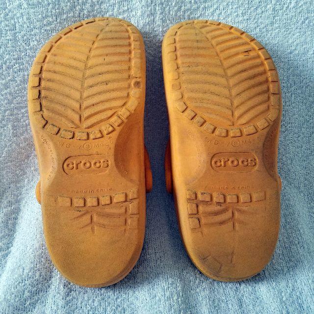crocs(クロックス)のクロックス ビーチ Crocs オレンジ クラッシック S 22cm 23cm レディースの靴/シューズ(サンダル)の商品写真