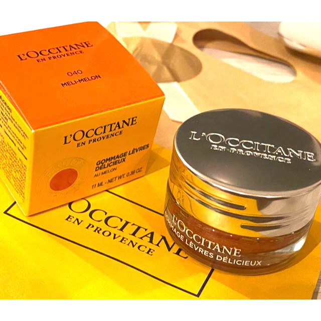 L'OCCITANE(ロクシタン)のデリシャス＆フルーティー リップスクラブ 【040】メリーメロン【数量限定】 コスメ/美容のスキンケア/基礎化粧品(リップケア/リップクリーム)の商品写真