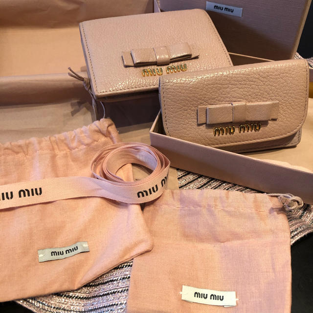 miumiu(ミュウミュウ)のミュウミュウ財布＆カードケース レディースのファッション小物(財布)の商品写真